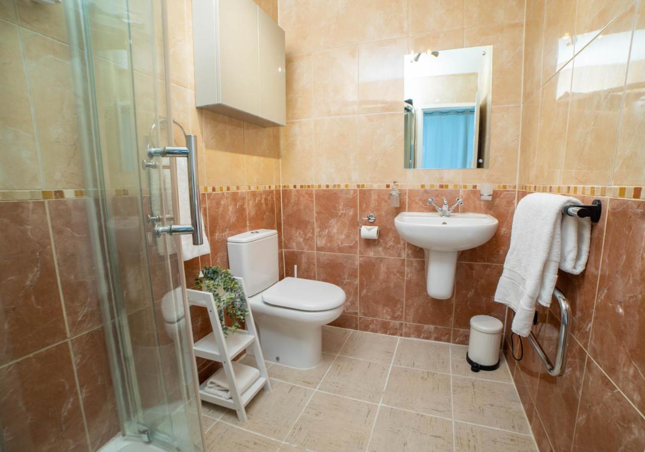 Vibrant City Centre - King Bed, Entire Apartment كامبريدج المظهر الخارجي الصورة